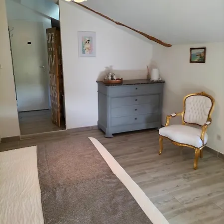 D'hôtes La Maison De Mon Père Alojamento de Acomodação e Pequeno-almoço Saint Alban Auriolles